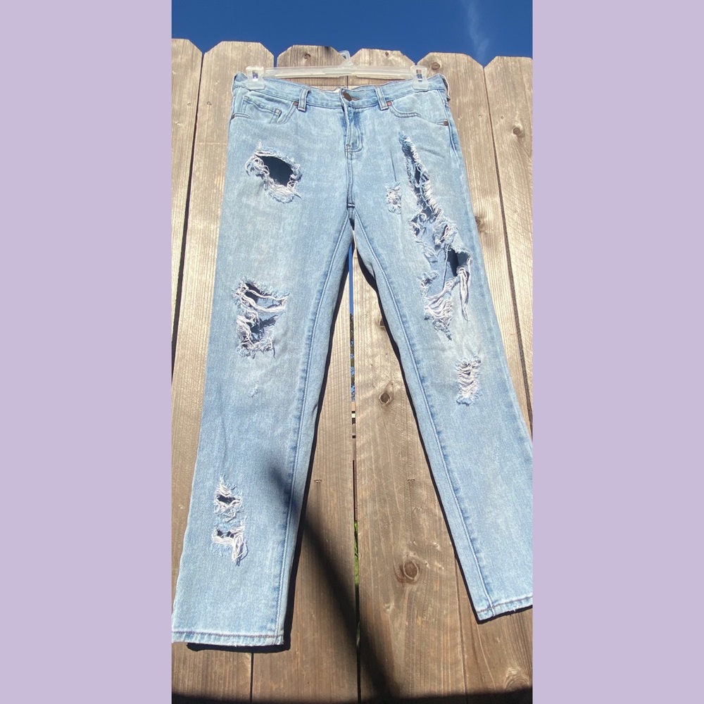 Bullhead Skinny Boyfriend Jeans